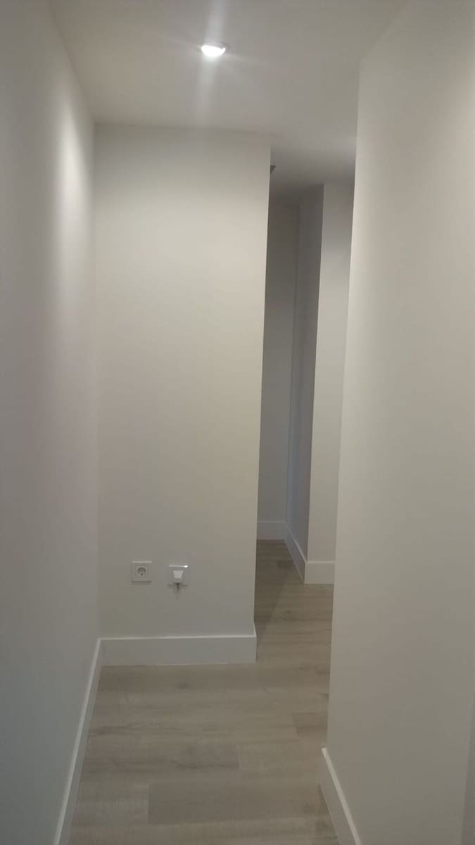 2 soveværelse Lejlighed til leje i Madrid by med swimmingpool garage - € 1.800 (Ref: 10074775)