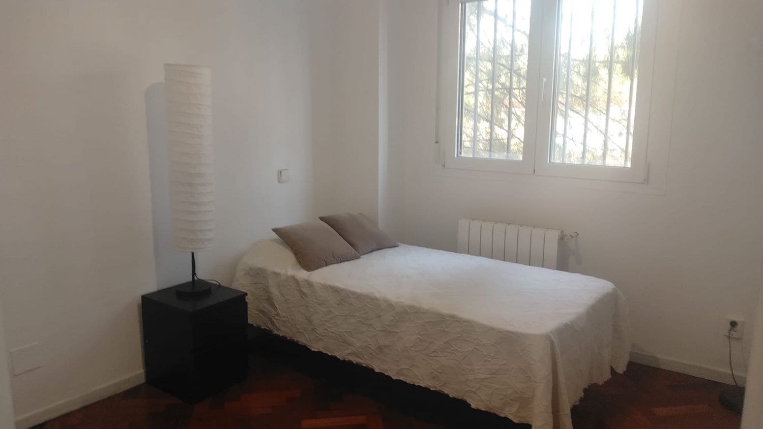 2 soveværelse Lejlighed til leje i Madrid by med swimmingpool garage - € 1.800 (Ref: 10074775)