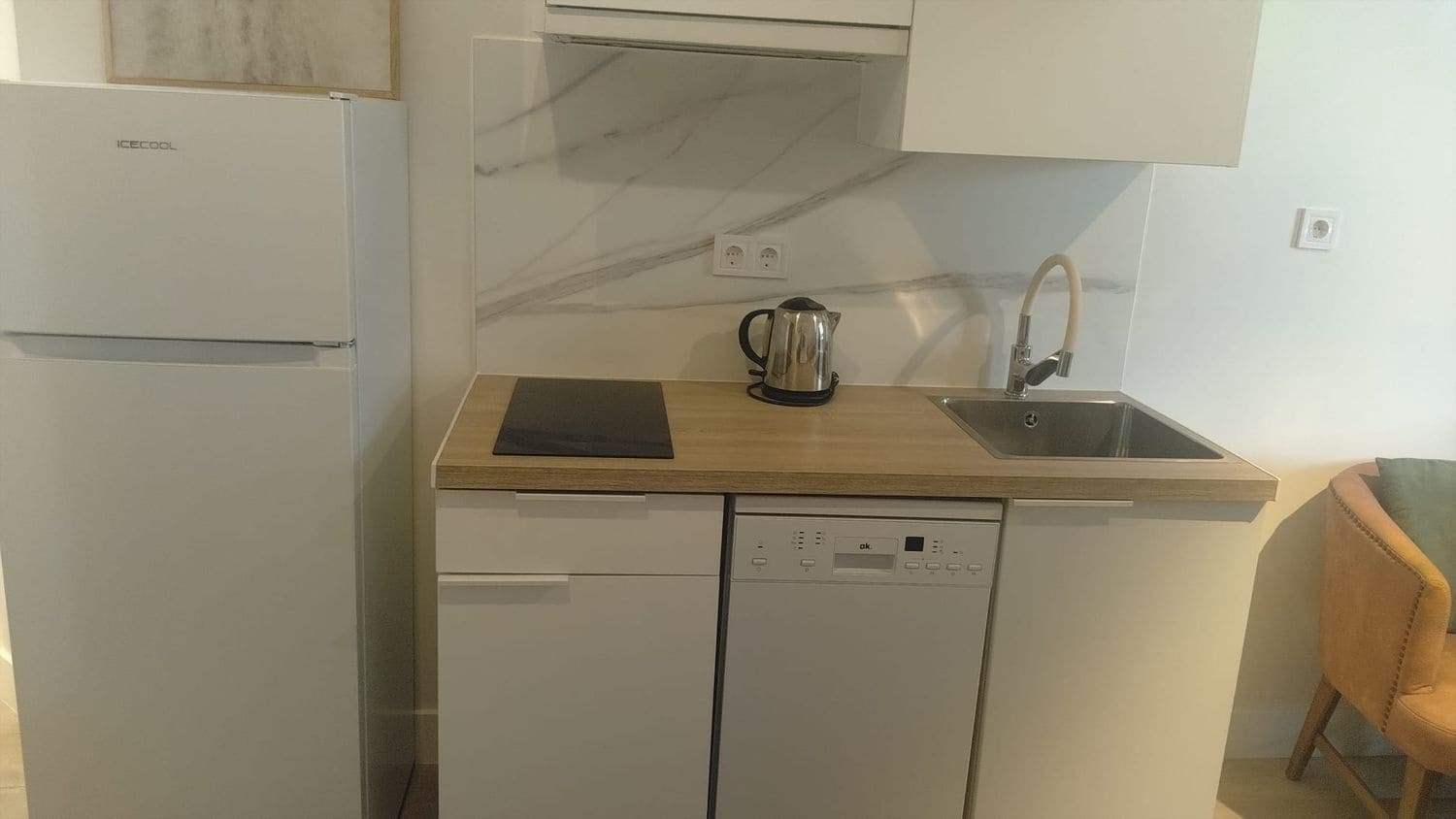 2 soveværelse Lejlighed til leje i Madrid by med swimmingpool garage - € 1.800 (Ref: 10074775)