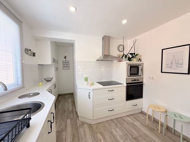 3 soveværelse Byhus til leje i Rodeo Alto - Guadaiza - La Campana, Marbella med swimmingpool garage - € 3.000 (Ref: 10077562)