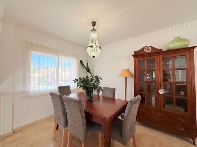 3 soveværelse Byhus til leje i Rodeo Alto - Guadaiza - La Campana, Marbella med swimmingpool garage - € 3.000 (Ref: 10077562)