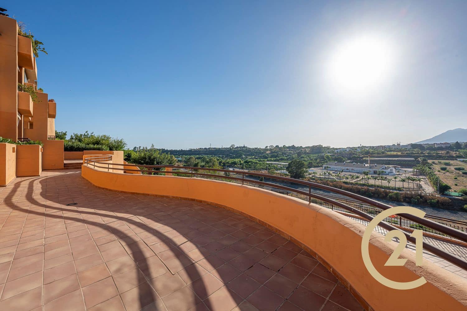 2 sovrum Lägenhet till salu i New Golden Mile med pool garage - 459 000 € (Ref: 10108625)