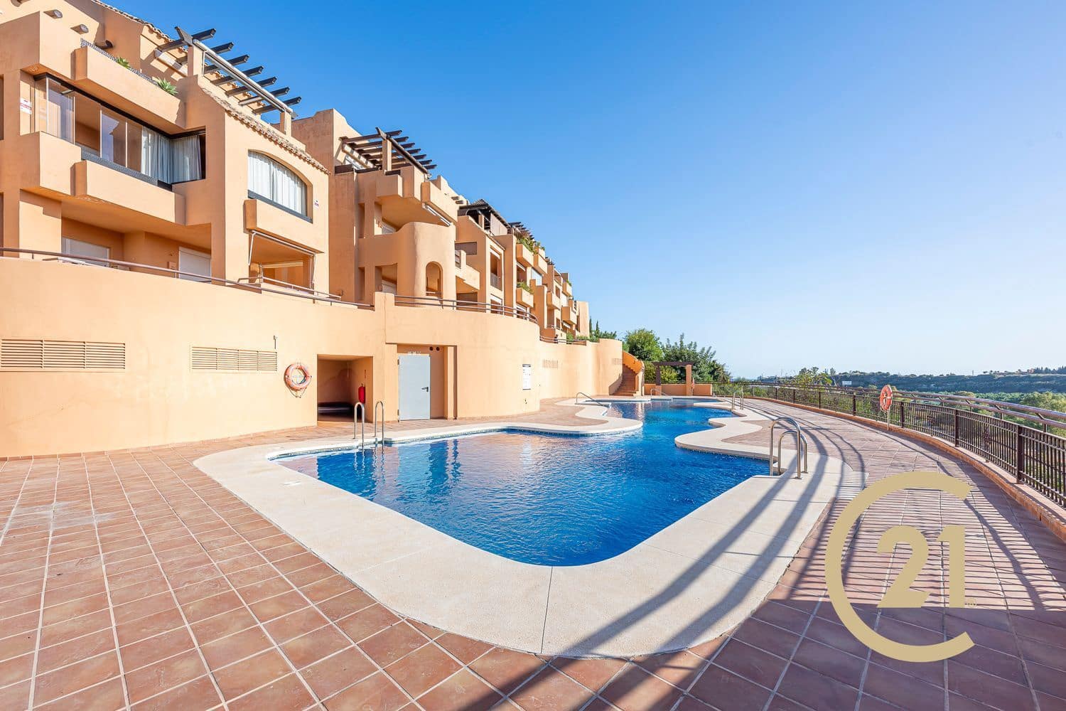 2 sovrum Lägenhet till salu i New Golden Mile med pool garage - 459 000 € (Ref: 10108625)