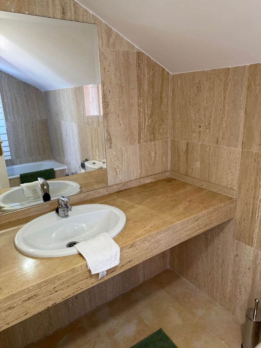 2 soveværelse Lejlighed til salg i Santa Maria Golf med swimmingpool garage - € 539.000 (Ref: 10108626)