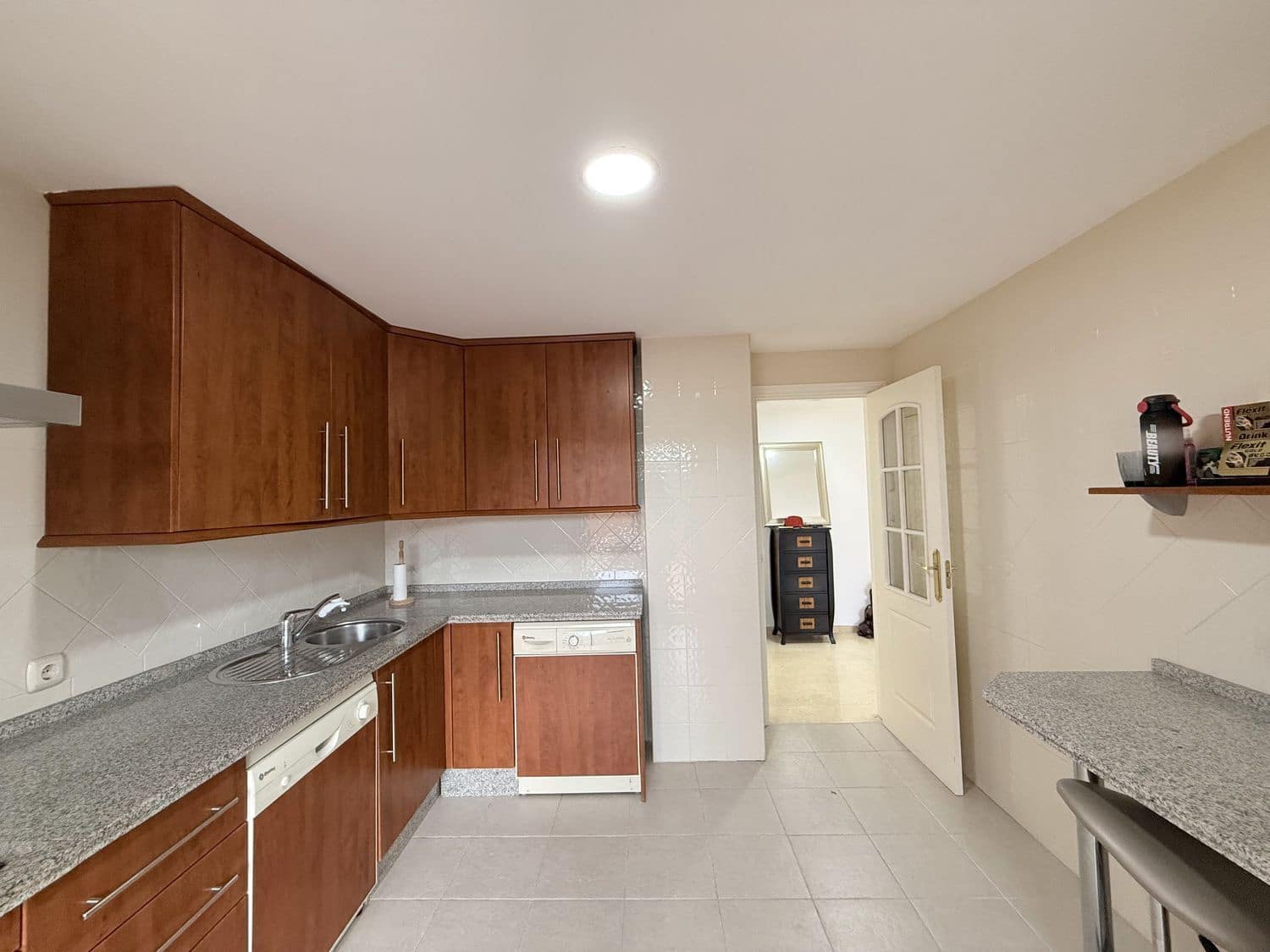 2 bedroom Apartment for sale in Santa Maria Golf with pool garage - € 539,000 (Ref: 10108626)