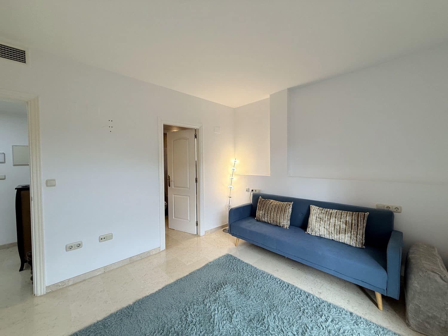 2 bedroom Apartment for sale in Santa Maria Golf with pool garage - € 539,000 (Ref: 10108626)