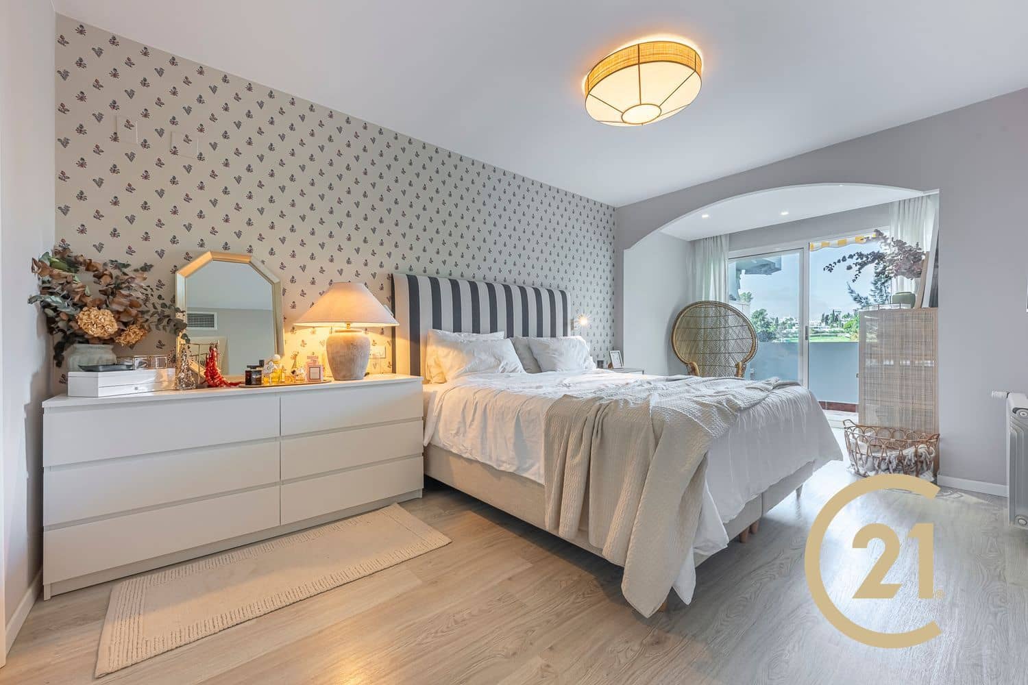 2 soverom Leilighet til salgs i San Pedro de Alcantara med svømmebasseng garasje - € 475 000 (Ref: 10115423)