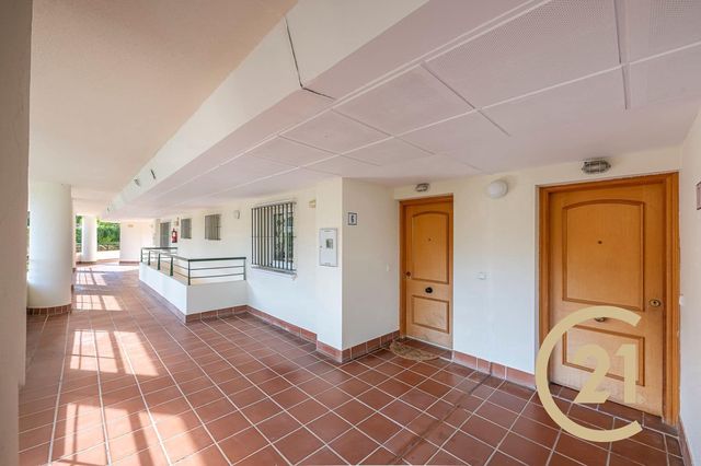 2 soverom Leilighet til salgs i Guadalmina Alta, Marbella med svømmebasseng garasje - € 475 000 (Ref: 10115423)