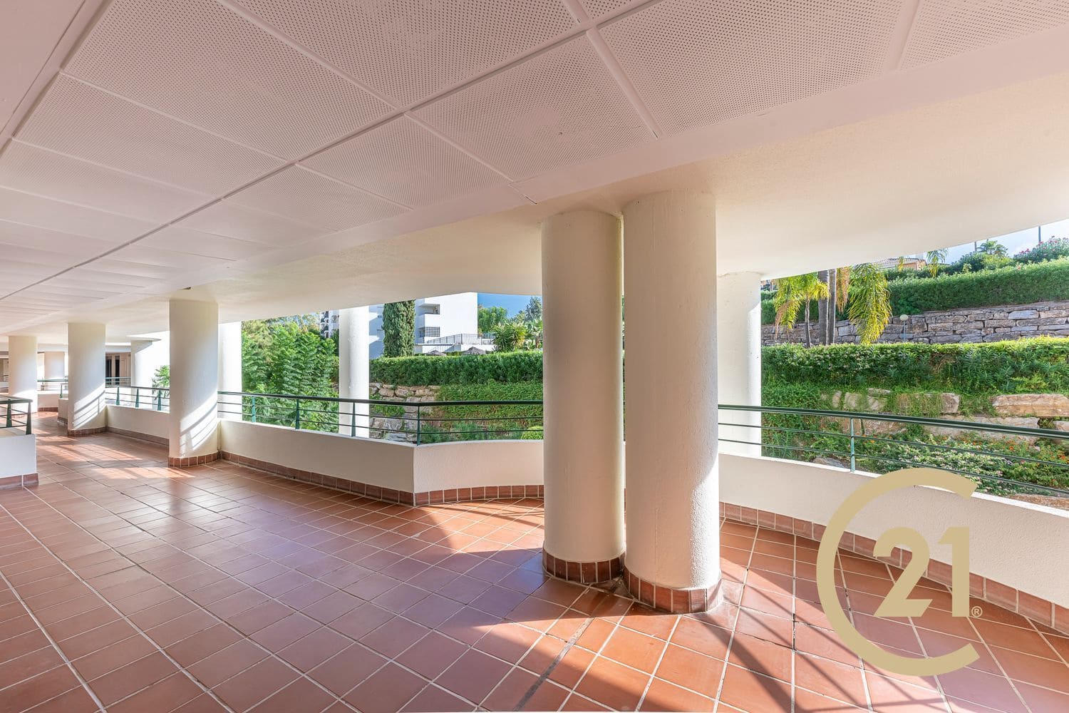 2 soverom Leilighet til salgs i San Pedro de Alcantara med svømmebasseng garasje - € 475 000 (Ref: 10115423)