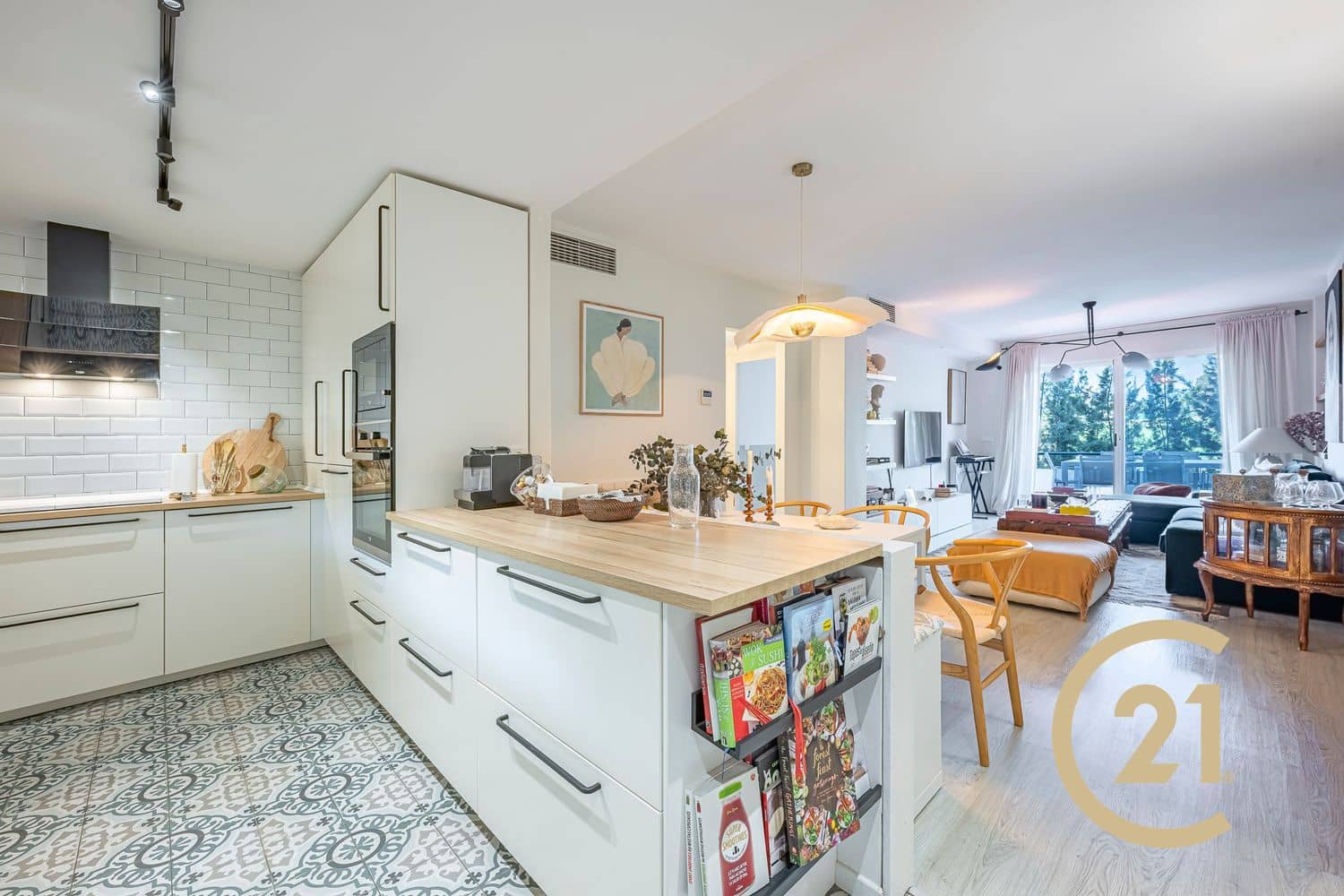 2 soverom Leilighet til salgs i San Pedro de Alcantara med svømmebasseng garasje - € 475 000 (Ref: 10115423)