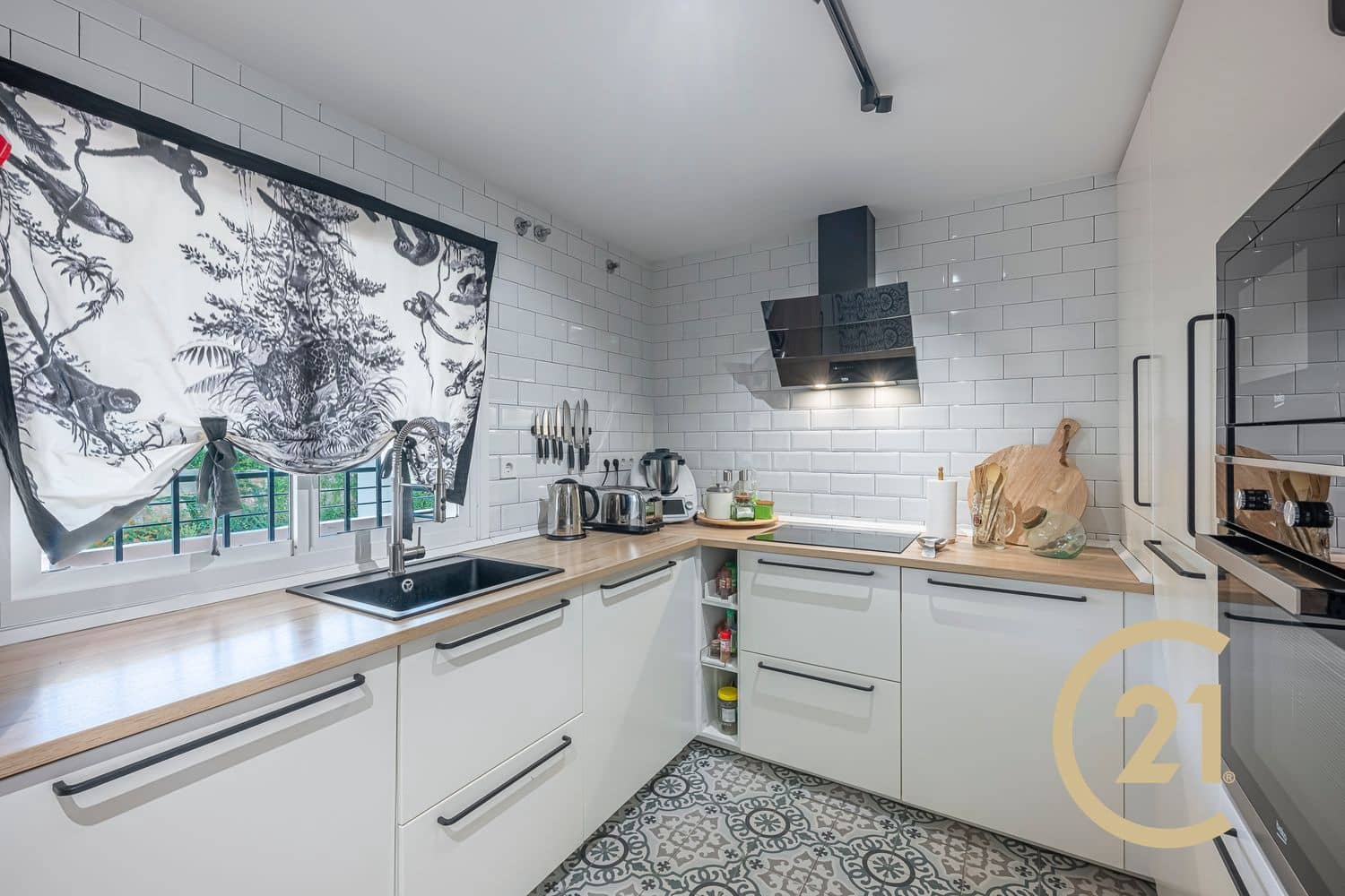 2 soverom Leilighet til salgs i San Pedro de Alcantara med svømmebasseng garasje - € 475 000 (Ref: 10115423)