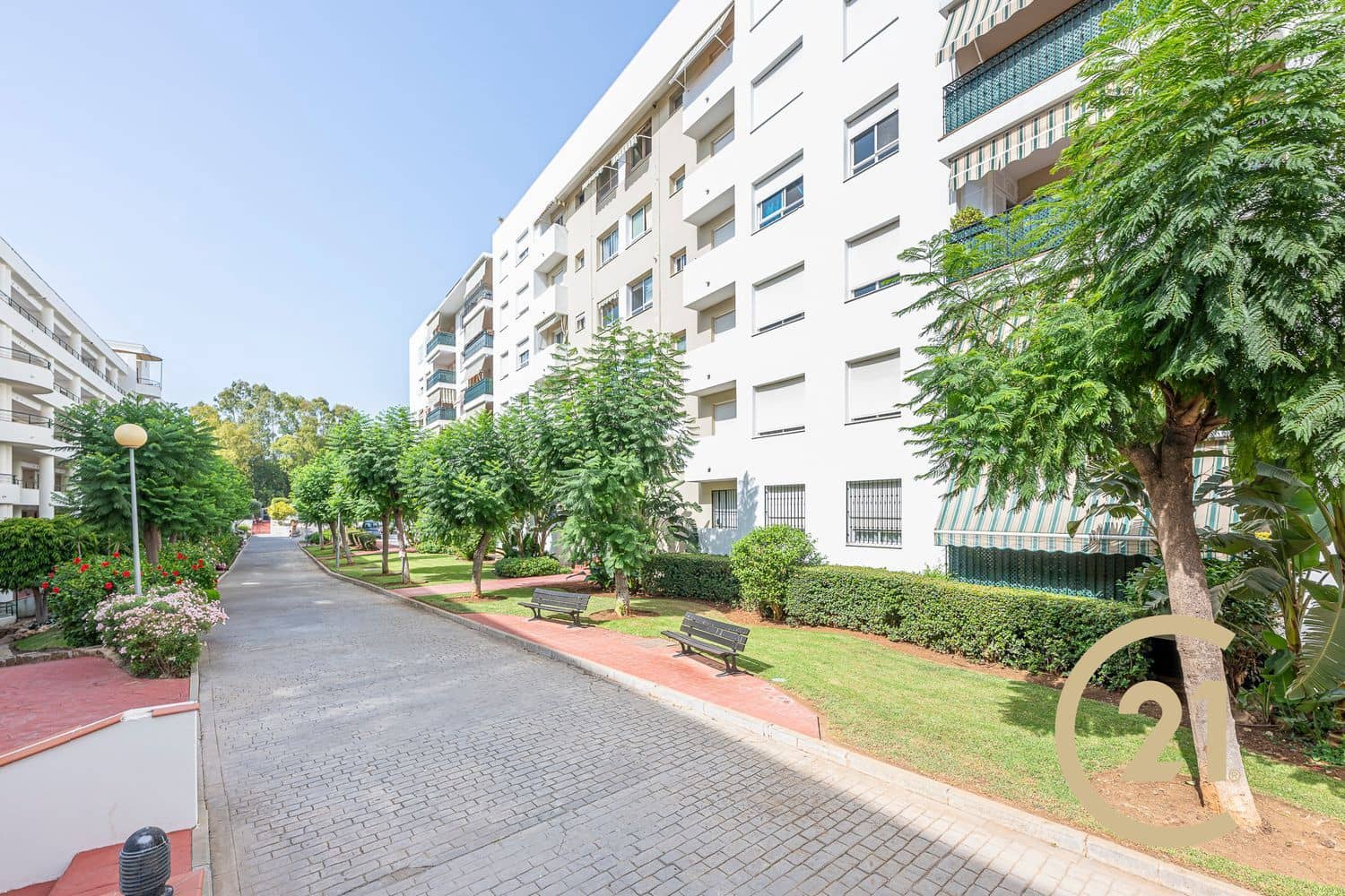 2 soverom Leilighet til salgs i San Pedro de Alcantara med svømmebasseng garasje - € 475 000 (Ref: 10115423)