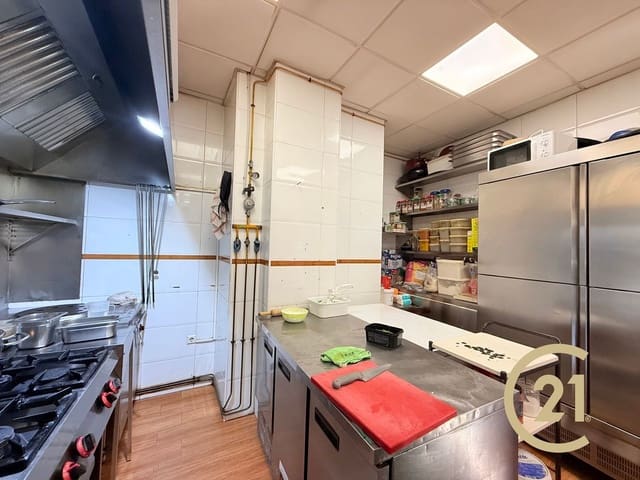Kaupallinen vuokrattavana paikassa La Cala de Mijas, Mijas - 2 500 € (Ref: 10127628)