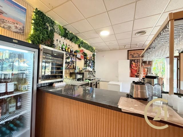 Kaupallinen vuokrattavana paikassa La Cala de Mijas, Mijas - 2 500 € (Ref: 10127628)