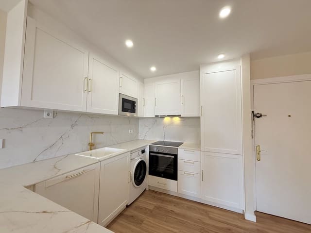 2 camera da letto Appartamento in vendita in Playa Bajadilla - Puertos, Marbella con piscina garage - 830.000 € (Rif: 10141578)