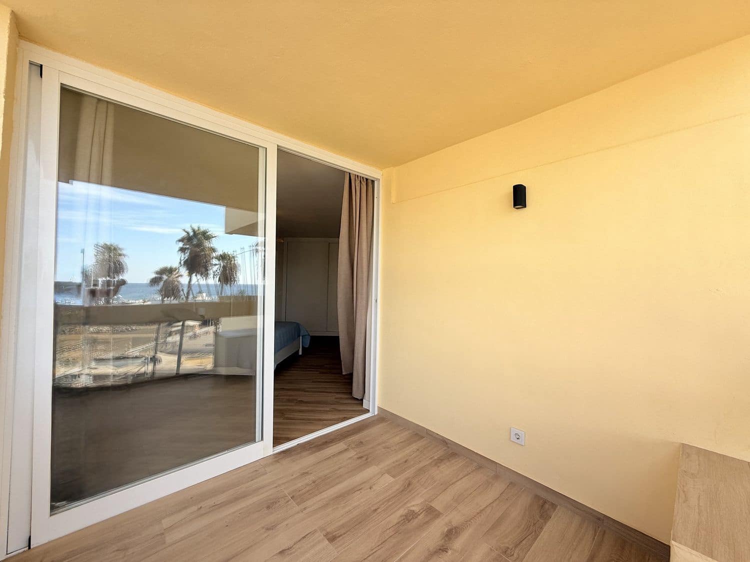 2 bedroom Apartment for sale in Marbella with pool garage - € 830,000 (Ref: 10141578)