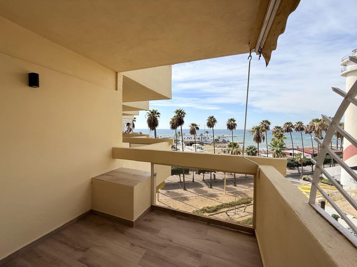 2 bedroom Apartment for sale in Marbella with pool garage - € 830,000 (Ref: 10141578)