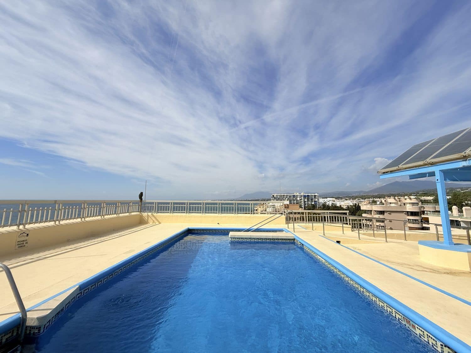 2 bedroom Apartment for sale in Marbella with pool garage - € 830,000 (Ref: 10141578)