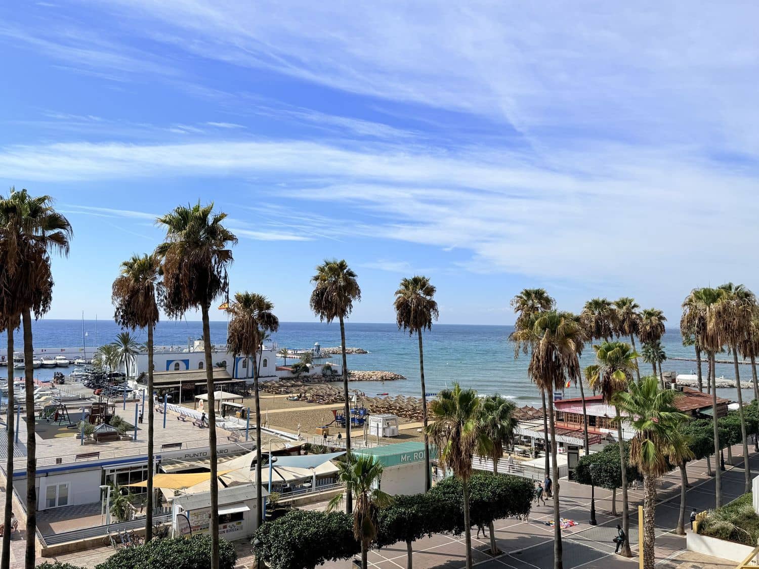 2 bedroom Apartment for sale in Marbella with pool garage - € 830,000 (Ref: 10141578)