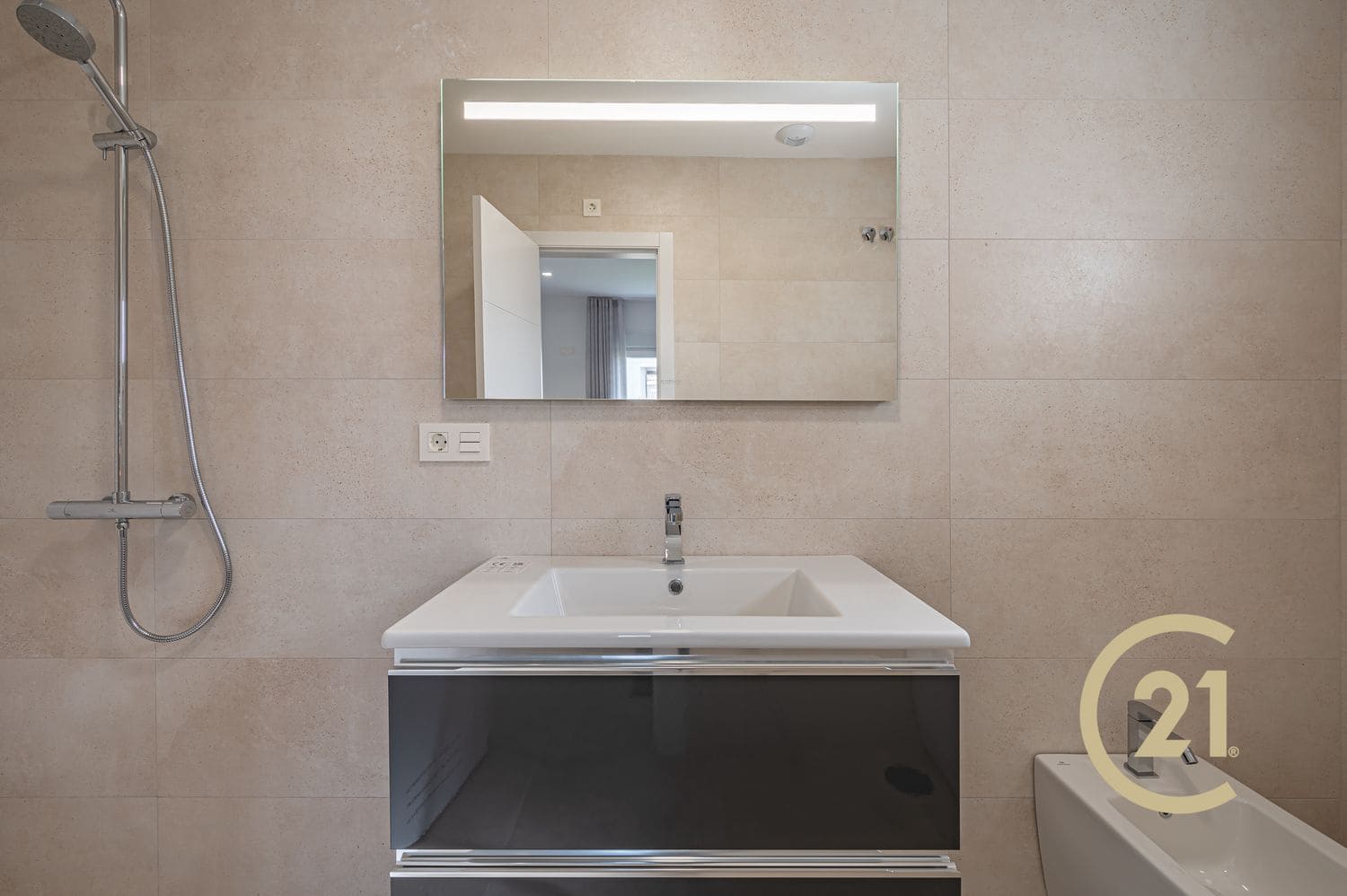 3 soveværelse Finca/Landehus til salg i Vinuela med garage - € 315.000 (Ref: 7711531)