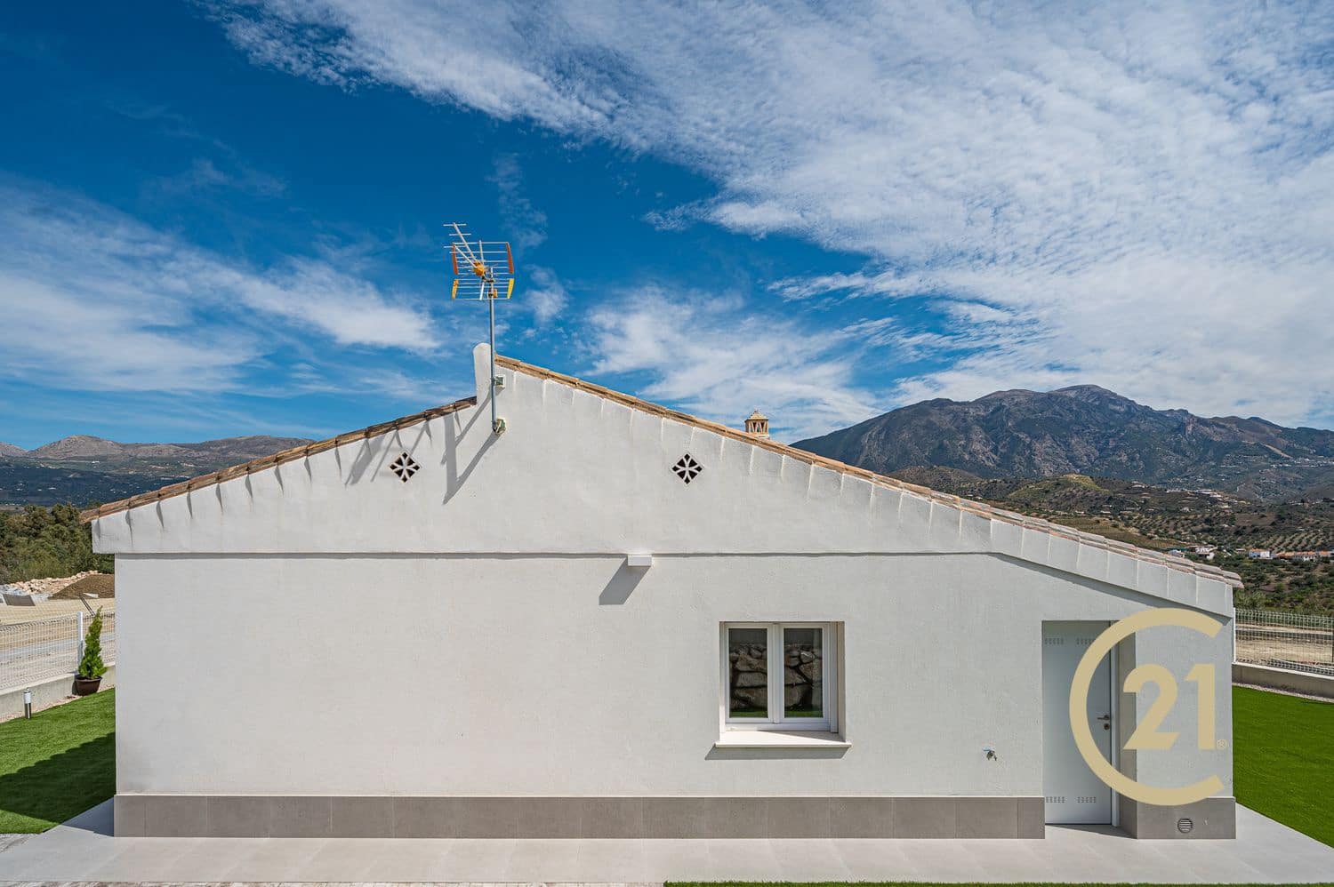 3 soveværelse Finca/Landehus til salg i Vinuela med garage - € 315.000 (Ref: 7711531)