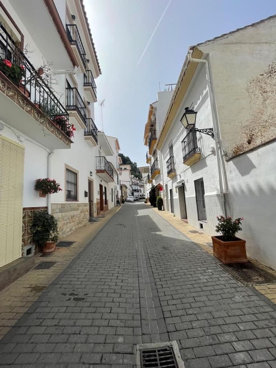 Teren niezagospodarowany na sprzedaż w Monda - 178 000 € (Ref: 8189529)