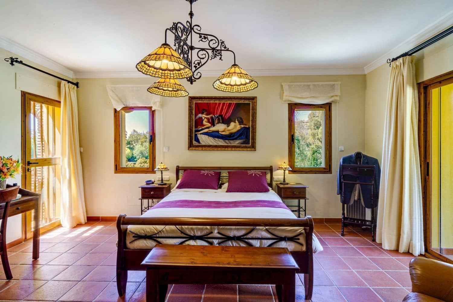 10 soverom Villa til salgs i La Quinta med svømmebasseng garasje - € 3 950 000 (Ref: 8267934)