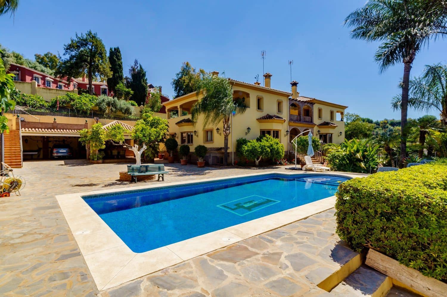 10 soverom Villa til salgs i La Quinta med svømmebasseng garasje - € 3 950 000 (Ref: 8267934)