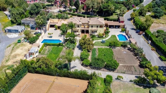 10 soverom Villa til salgs i La Quinta, Benahavís med svømmebasseng garasje - € 3 950 000 (Ref: 8267934)