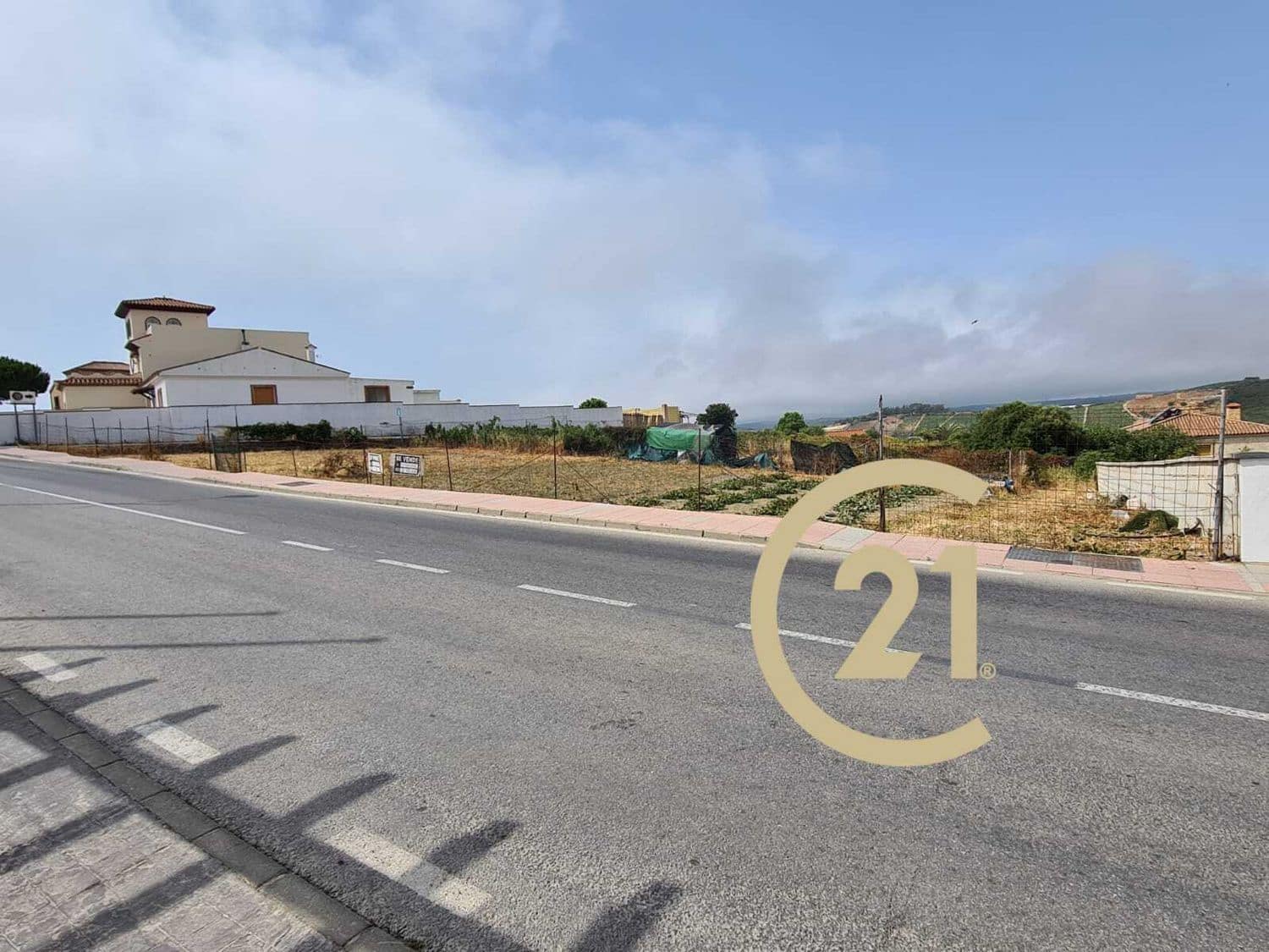 Grunde uden byggetilladelser til salg i Manilva - € 330.000 (Ref: 8432364)