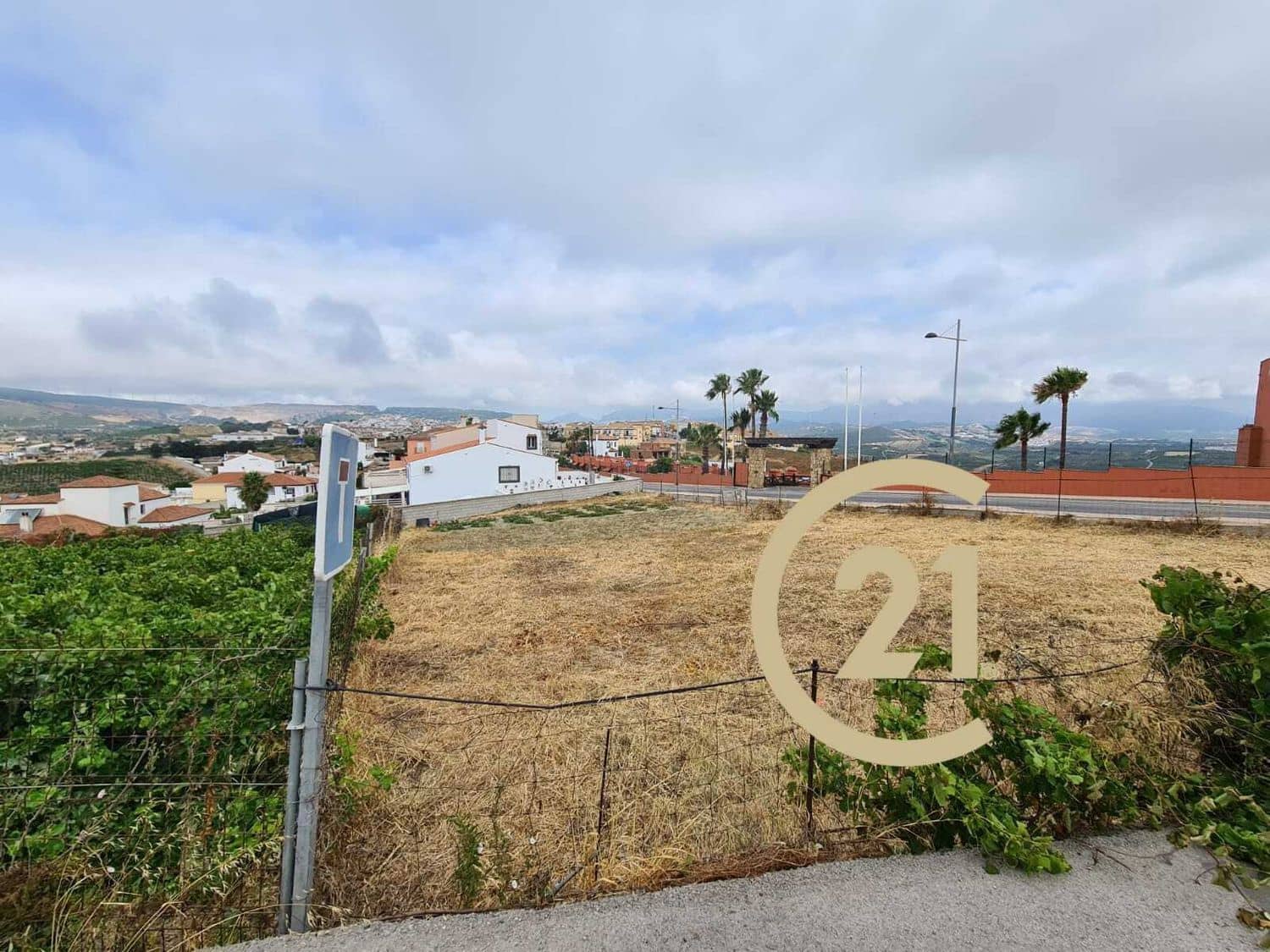 Grunde uden byggetilladelser til salg i Manilva - € 330.000 (Ref: 8432364)