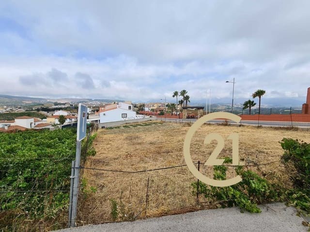 Grunde uden byggetilladelser til salg i Manilva Pueblo, Manilva - € 330.000 (Ref: 8432364)