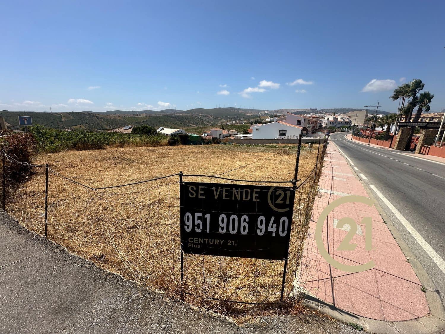 Grunde uden byggetilladelser til salg i Manilva - € 330.000 (Ref: 8432364)