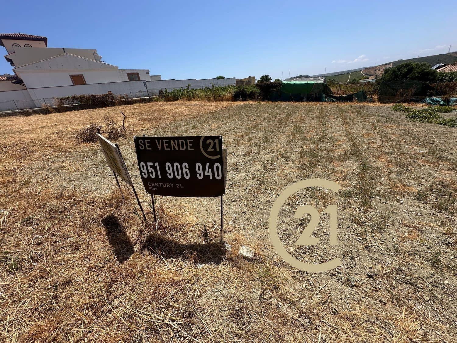 Grunde uden byggetilladelser til salg i Manilva - € 330.000 (Ref: 8432364)