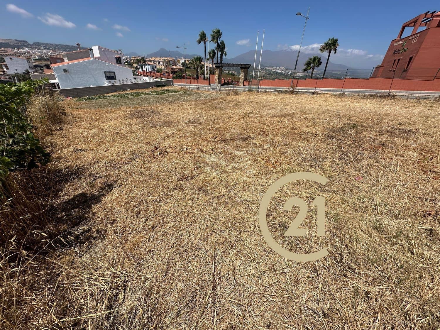 Grunde uden byggetilladelser til salg i Manilva - € 330.000 (Ref: 8432364)