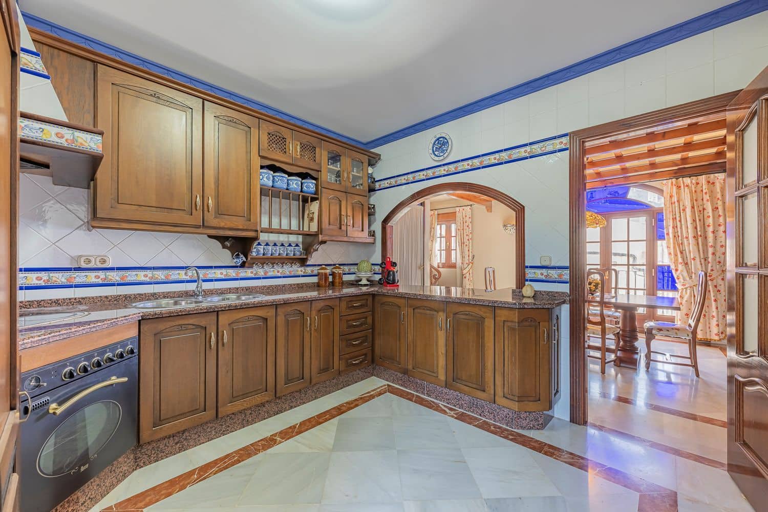 4 soveværelse Byhus til salg i Gaucin med garage - € 398.000 (Ref: 8583787)