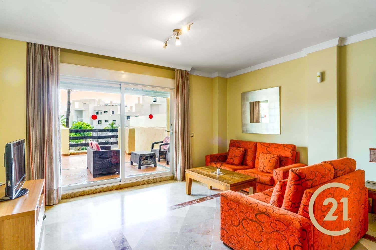 3 soveværelse Lejlighed til salg i El Paraiso med swimmingpool garage - € 395.000 (Ref: 8869137)