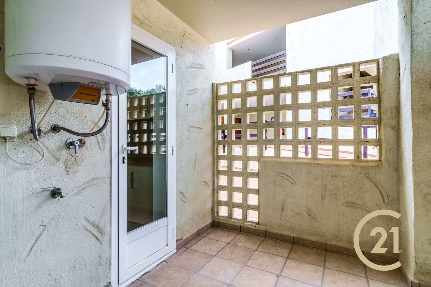 3 soveværelse Lejlighed til salg i El Paraiso med swimmingpool garage - € 395.000 (Ref: 8869137)