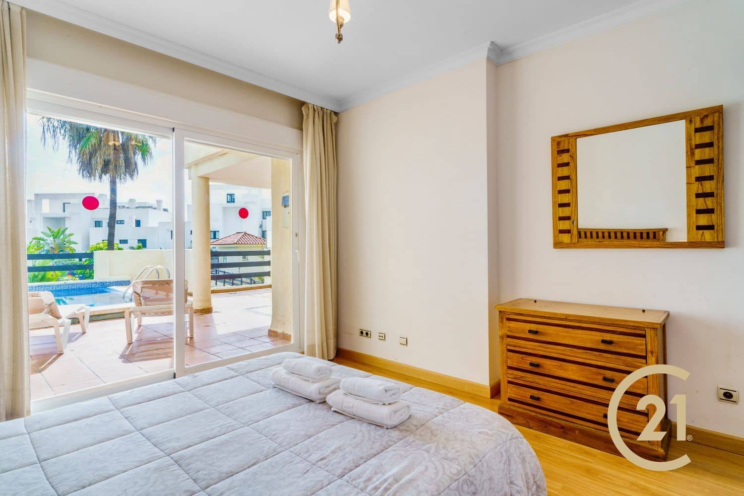 3 soveværelse Lejlighed til salg i El Paraiso med swimmingpool garage - € 395.000 (Ref: 8869137)