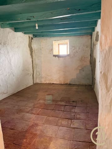 3 bedroom Townhouse for sale in Gaucín with garage - € 59,000 (Ref: 8928460)