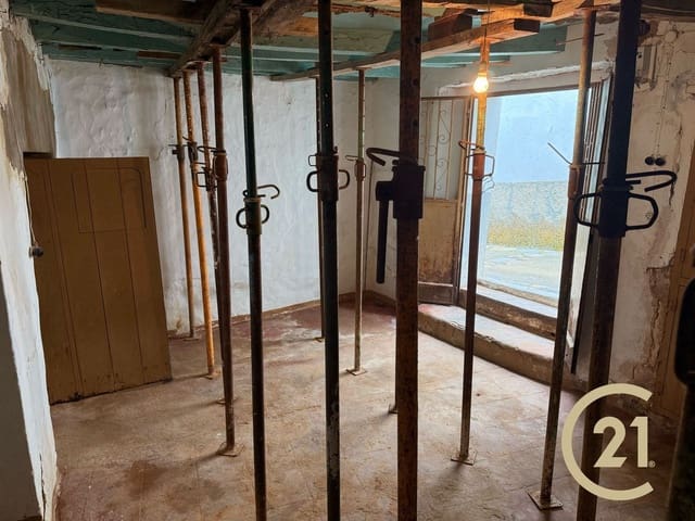 3 bedroom Townhouse for sale in Gaucín with garage - € 59,000 (Ref: 8928460)