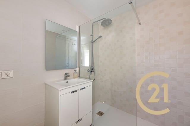 6 makuuhuone Huoneisto myytävänä paikassa San Pedro de Alcántara Pueblo, Marbella mukana 
autotalli - 545 000 € (Ref: 8967934)