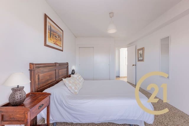 6 makuuhuone Huoneisto myytävänä paikassa San Pedro de Alcántara Pueblo, Marbella mukana 
autotalli - 545 000 € (Ref: 8967934)