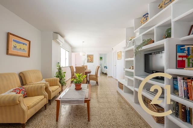 6 makuuhuone Huoneisto myytävänä paikassa San Pedro de Alcántara Pueblo, Marbella mukana 
autotalli - 545 000 € (Ref: 8967934)