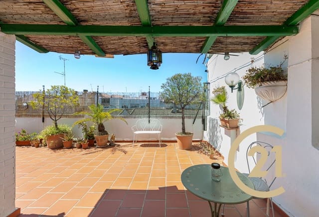 6 makuuhuone Huoneisto myytävänä paikassa San Pedro de Alcántara Pueblo, Marbella mukana 
autotalli - 545 000 € (Ref: 8967934)