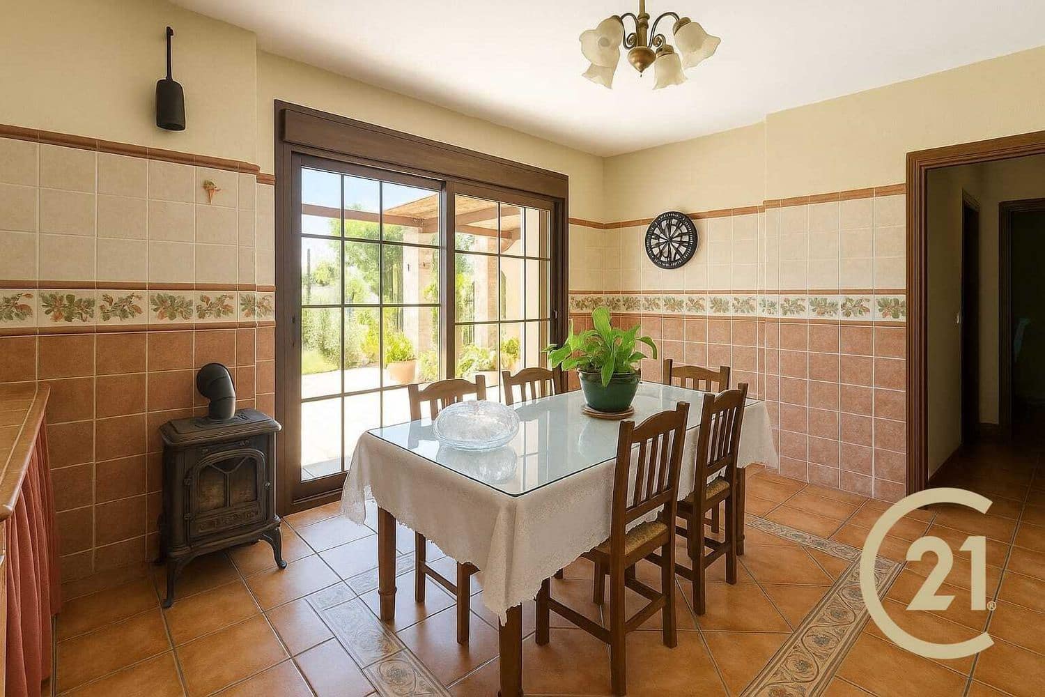 4 soveværelse Finca/Landehus til salg i Arriate med swimmingpool garage - € 295.000 (Ref: 9022733)