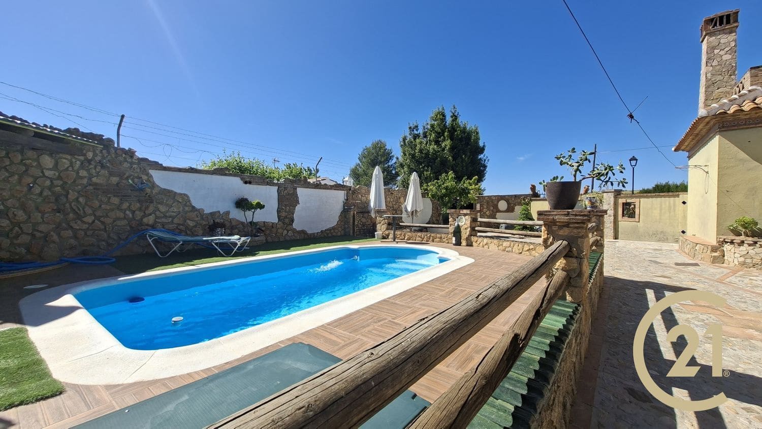 4 soveværelse Finca/Landehus til salg i Arriate med swimmingpool garage - € 295.000 (Ref: 9022733)