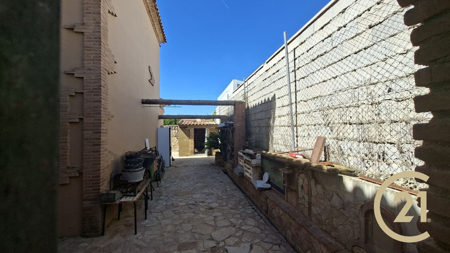 4 soveværelse Finca/Landehus til salg i Arriate med swimmingpool garage - € 295.000 (Ref: 9022733)