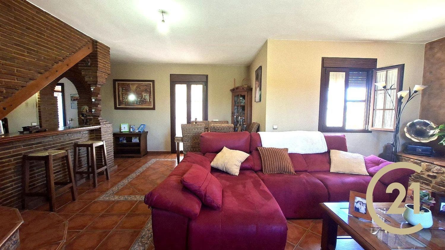 4 soveværelse Finca/Landehus til salg i Arriate med swimmingpool garage - € 295.000 (Ref: 9022733)