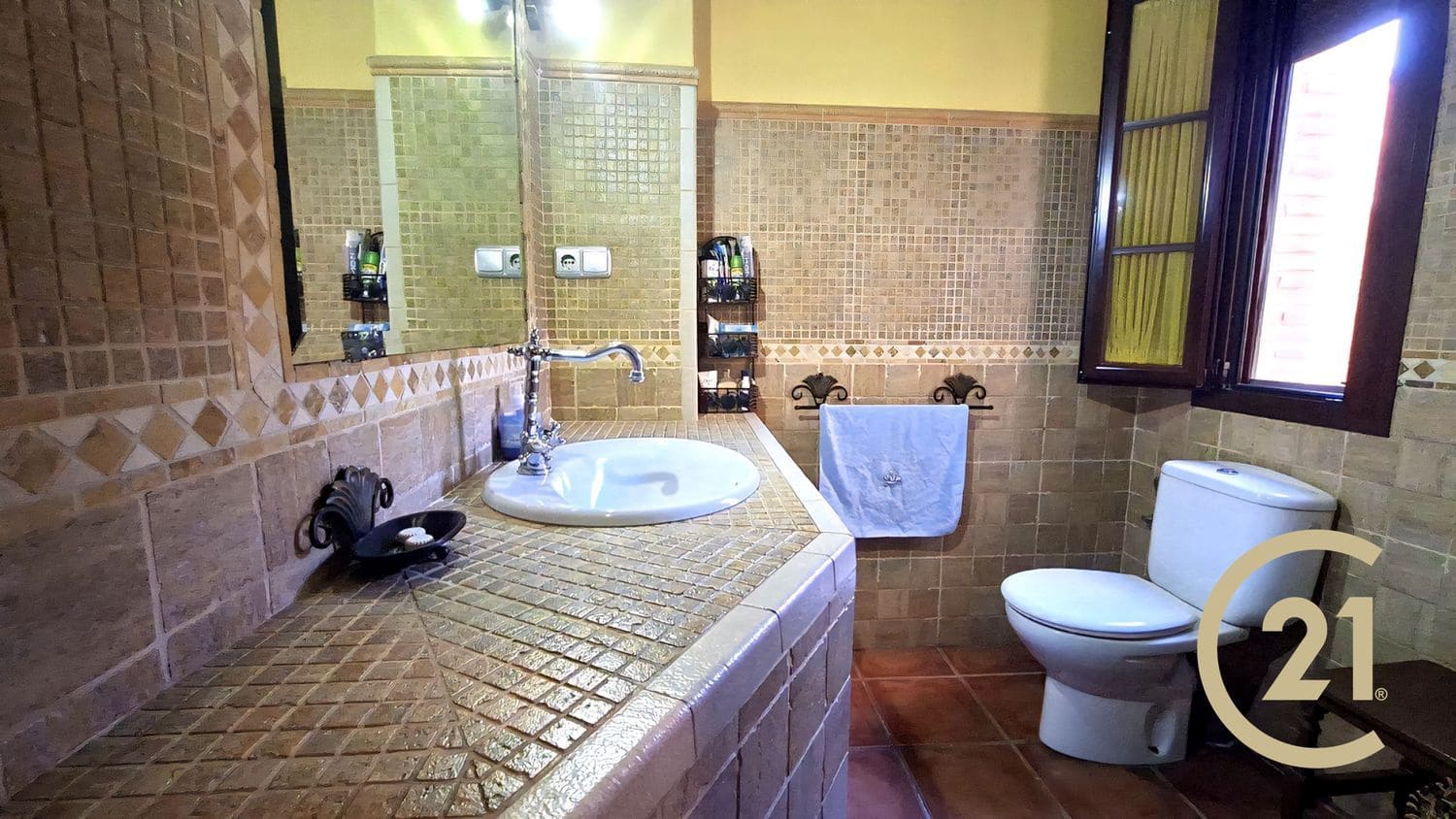 4 soveværelse Finca/Landehus til salg i Arriate med swimmingpool garage - € 295.000 (Ref: 9022733)